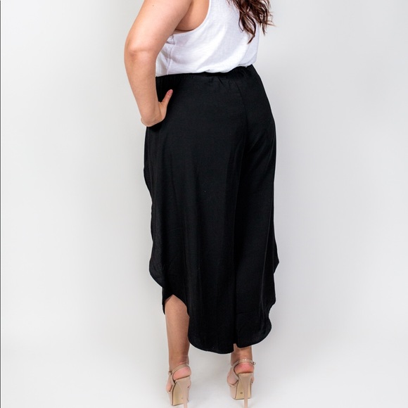 Plus Size ‘Cordelia’ Double Slit Palazzo Pants - Picture 4 of 7